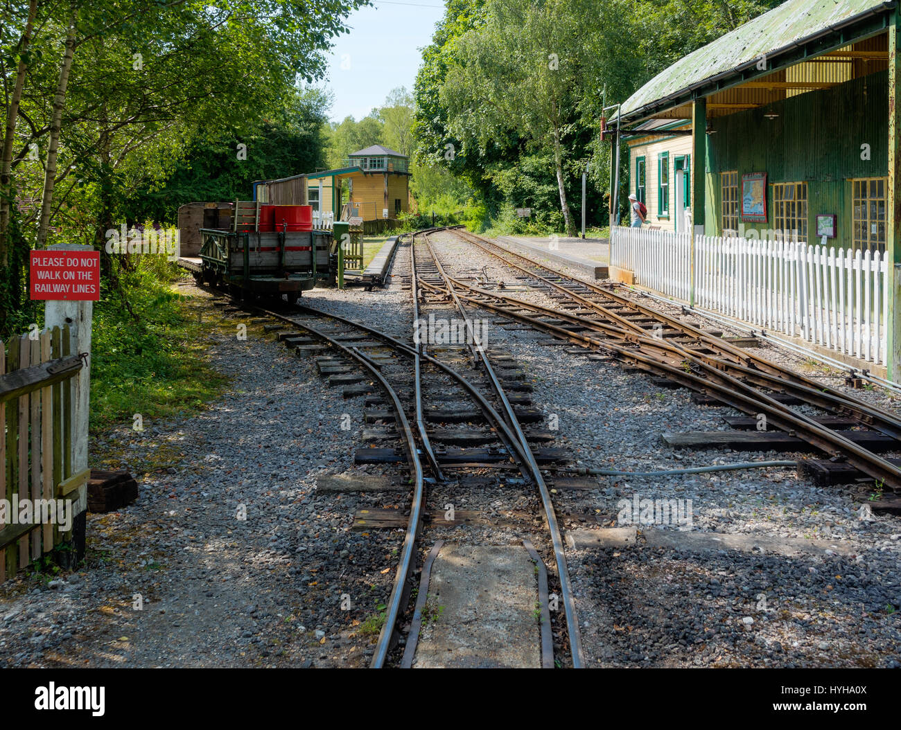 narrow-gauge-railway-and-station-at-amberley-museum-heritage-centre
