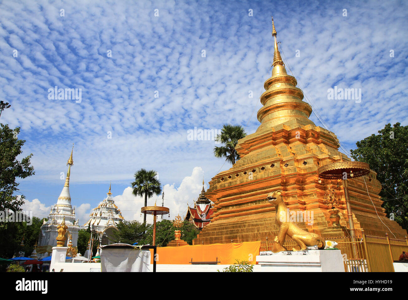 Wat Phra That Sri Chom Thong buddhist temple. Many people belive that pagoda in this temple is pagoda for people who born in the Year of the Rat. chia Stock Photo