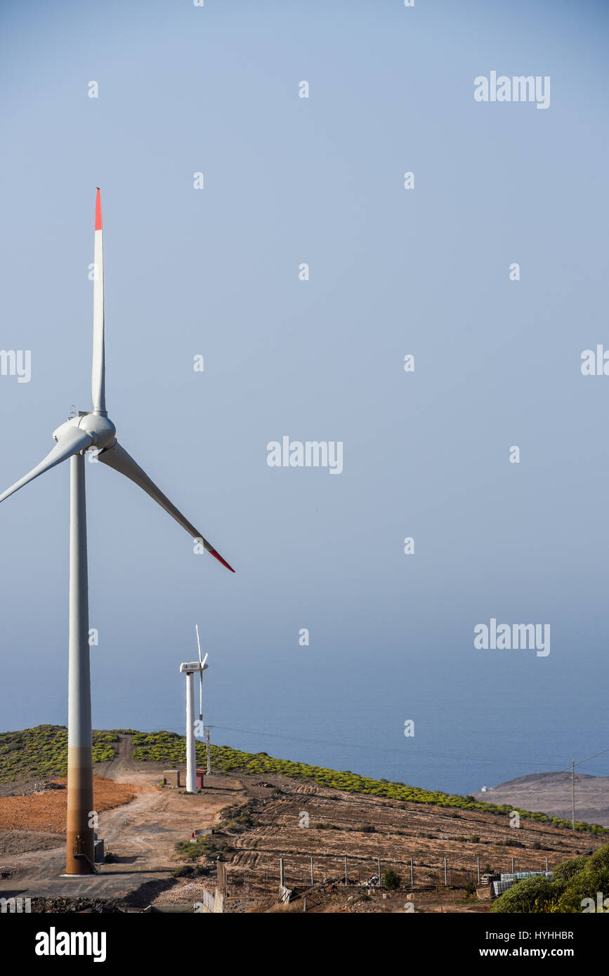 Windmill Wh White windmill big wings hi-res stock photography and images - Alamy