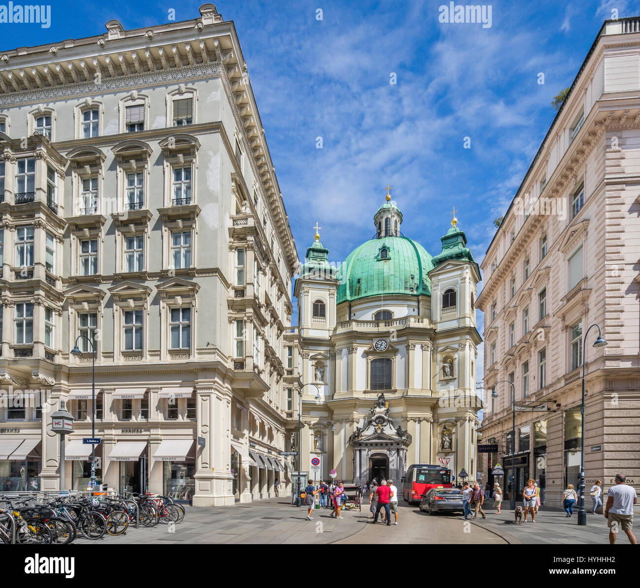 Austria, Vienna, 1. Bezirk, view of Peterskirche (St. Peter's Church) seen from the Graben pedestrian zone Stock Photo