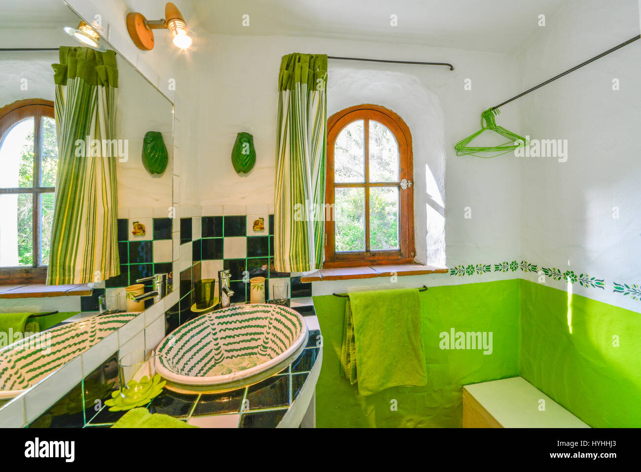 Magazin Salle De Bain Nimes ~ salle de bain stock photos salle de bain stock images alamy Magazin Salle De Bain Nimes ~ salle de bain stock photos salle de bain stock images alamy