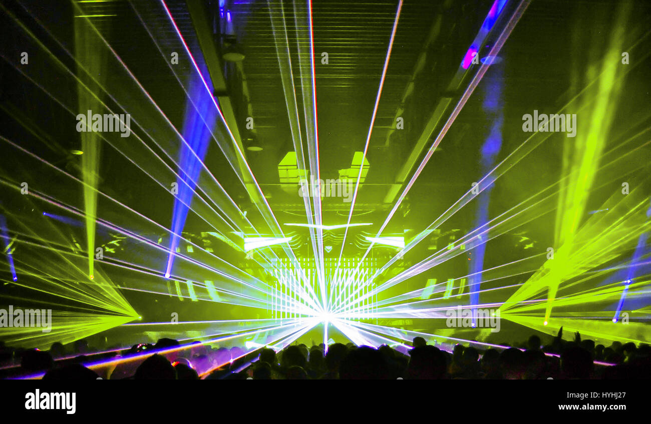 Nightclub lights lasers hi-res stock photography and images - Alamy