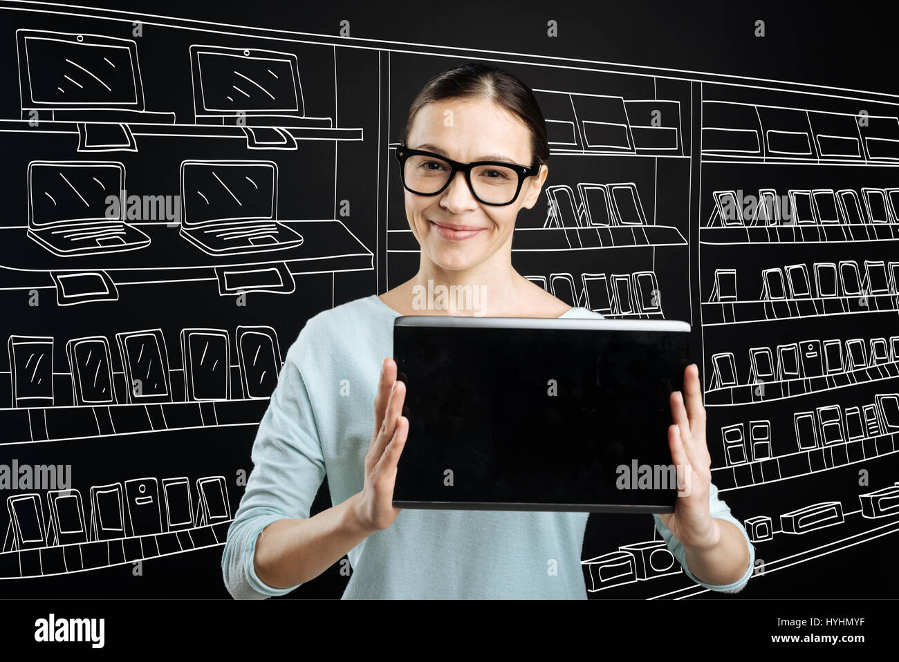 Electronics shop assistant hi-res stock photography and images - Alamy