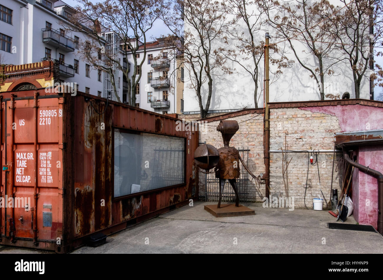 Metal sculpture using recalimed materials at the  Redevelopment of the Bötzow Brewery in Prenzlauerberg.The brewery was acquired by Prof. Hans Georg N Stock Photo