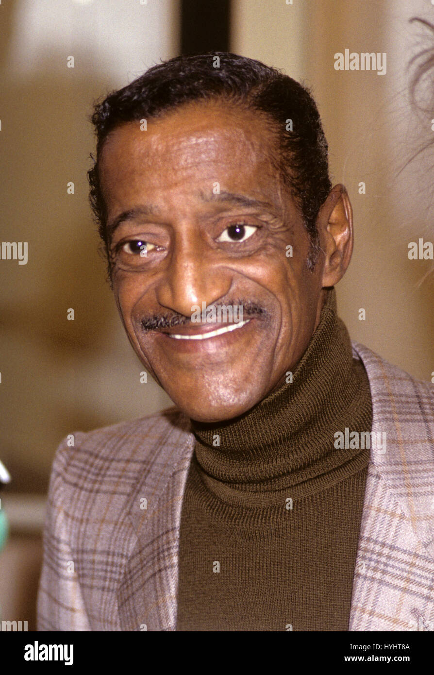 SAMMY DAVIS JR actor and entertainer USA 1988 Stock Photo Alamy