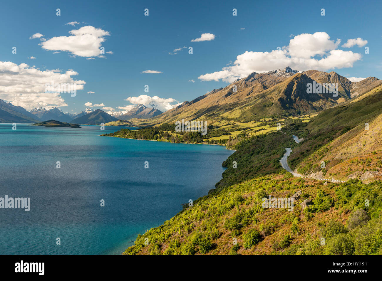 Lake Wakatipu, View of mountains of Mount Aspiring National Park, near Queenstown, Bennetts Bluff Lookout, Otago, Southland Stock Photo