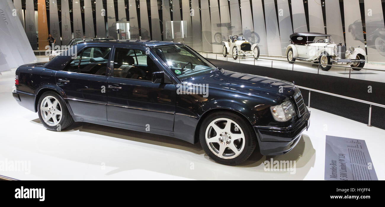 Essen, Germany. 5th Apr, 2017. Mercedes-Benz automobiles. Press preview of the 29th Techno-Classica motor show in Essen, show for vintage, classic and prestige cars and motor sports. The motor show runs from 5 to 9 April 2017. Credit: OnTheRoad/Alamy Live News Stock Photo