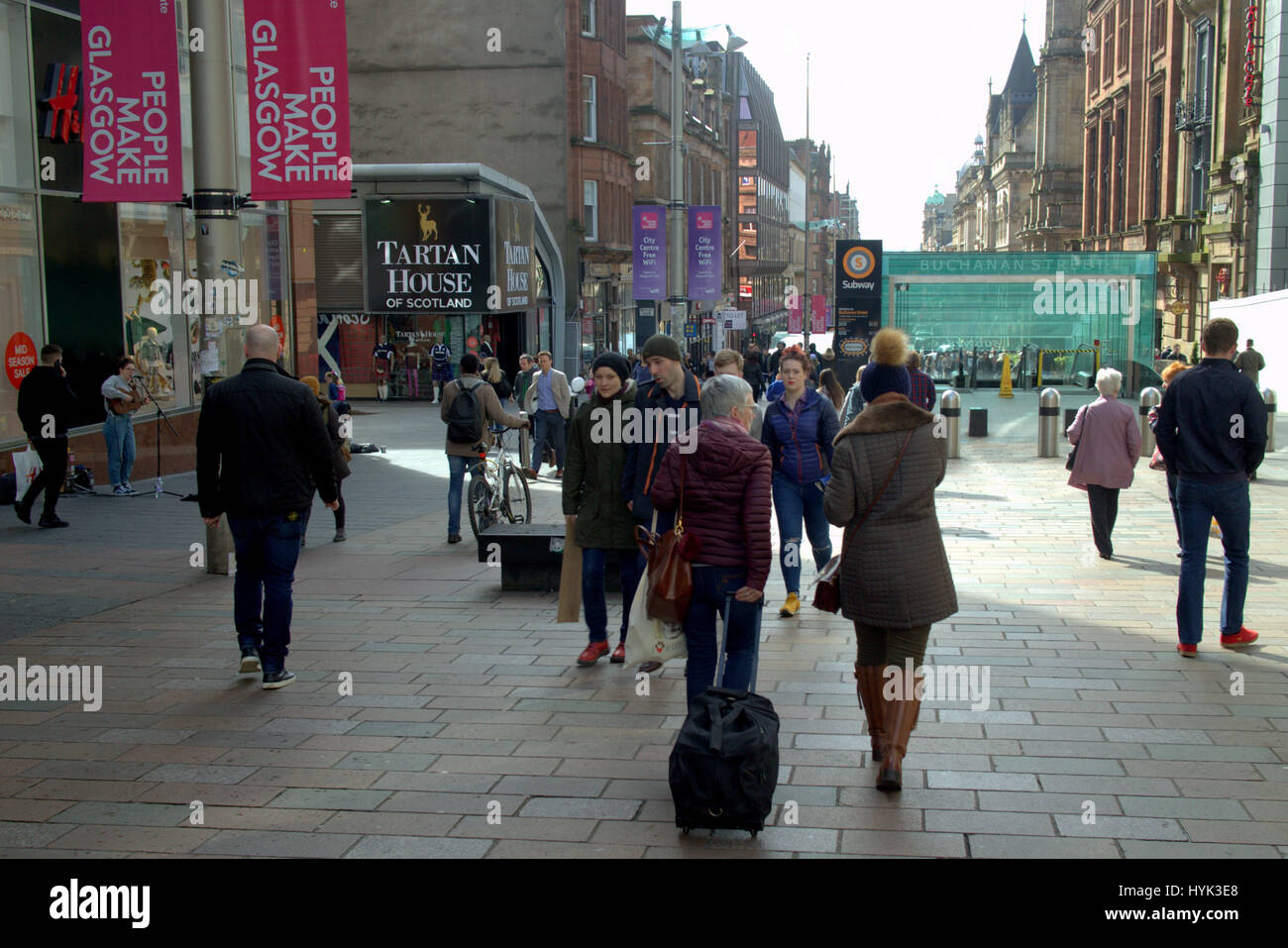shoppers and tourists shopping in crowds om Buchanan street Glasgow Stock Photo