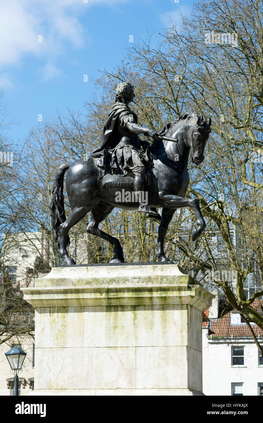 King William III statue, Queen Square, Bristol, UK Stock Photo Alamy