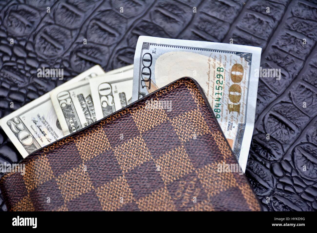 Louis Vuitton Womens Wallet