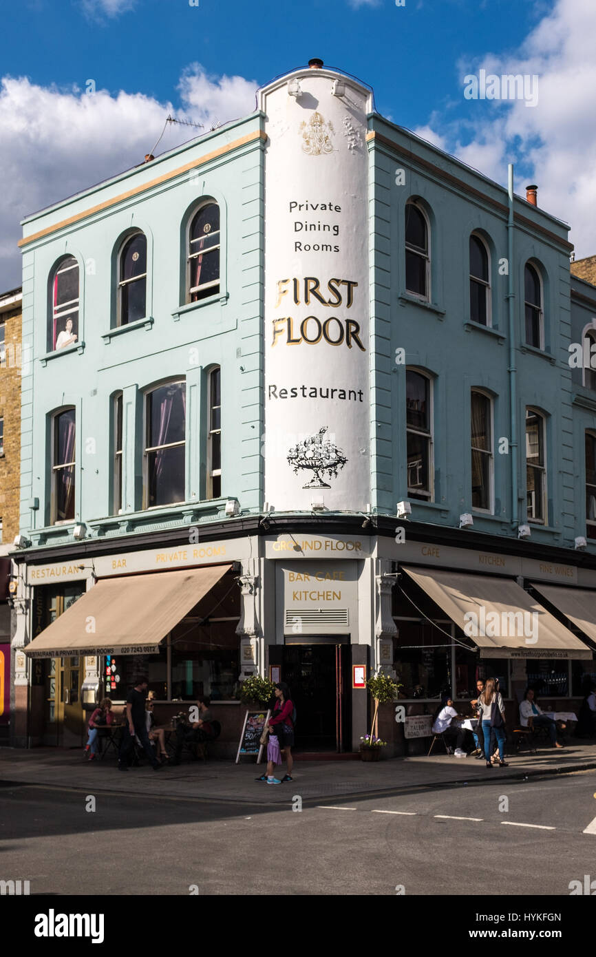 Portobello road pub hires stock photography and images Alamy