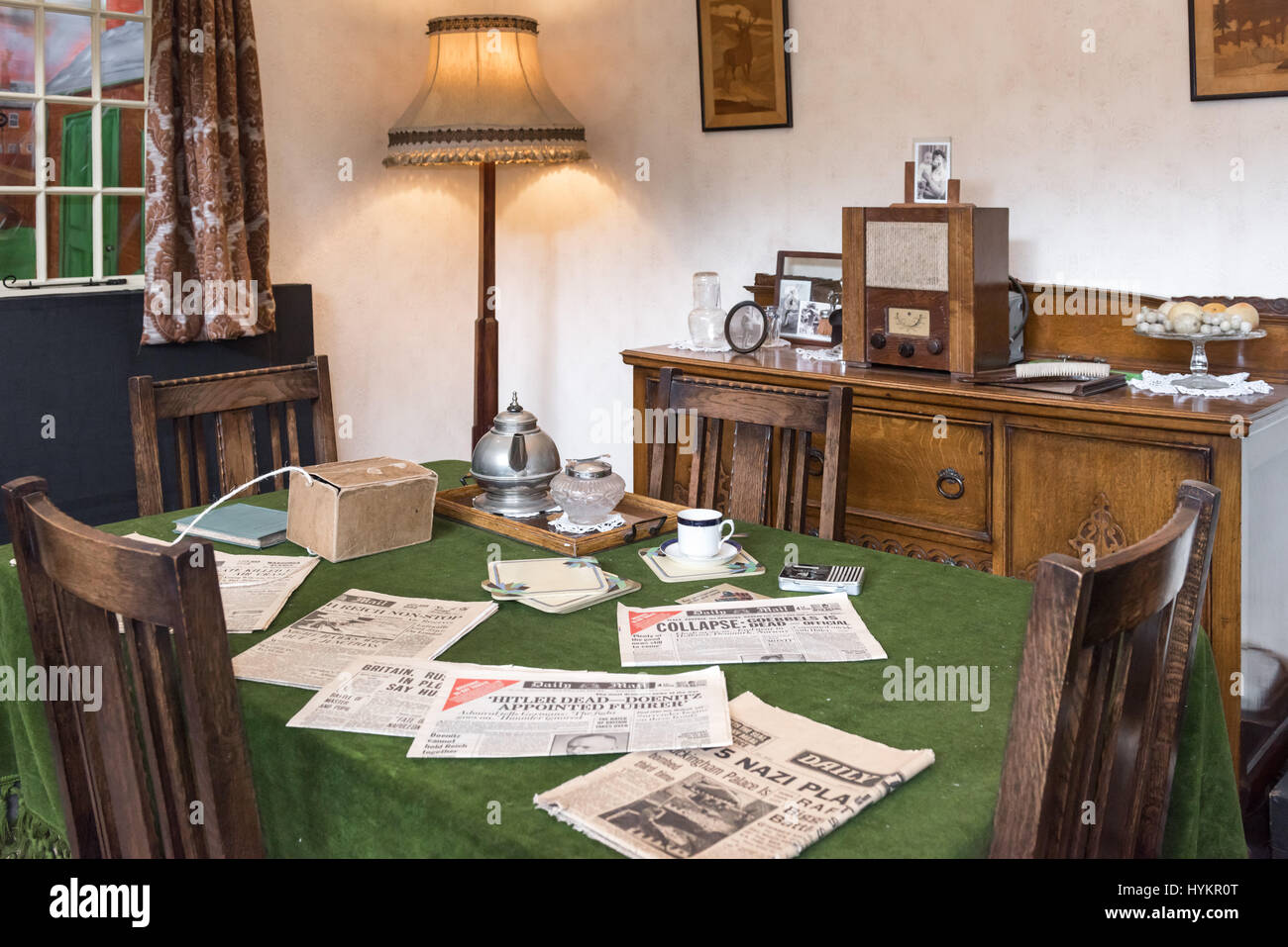 1940s Living Room High Resolution Stock Photography And Images Alamy