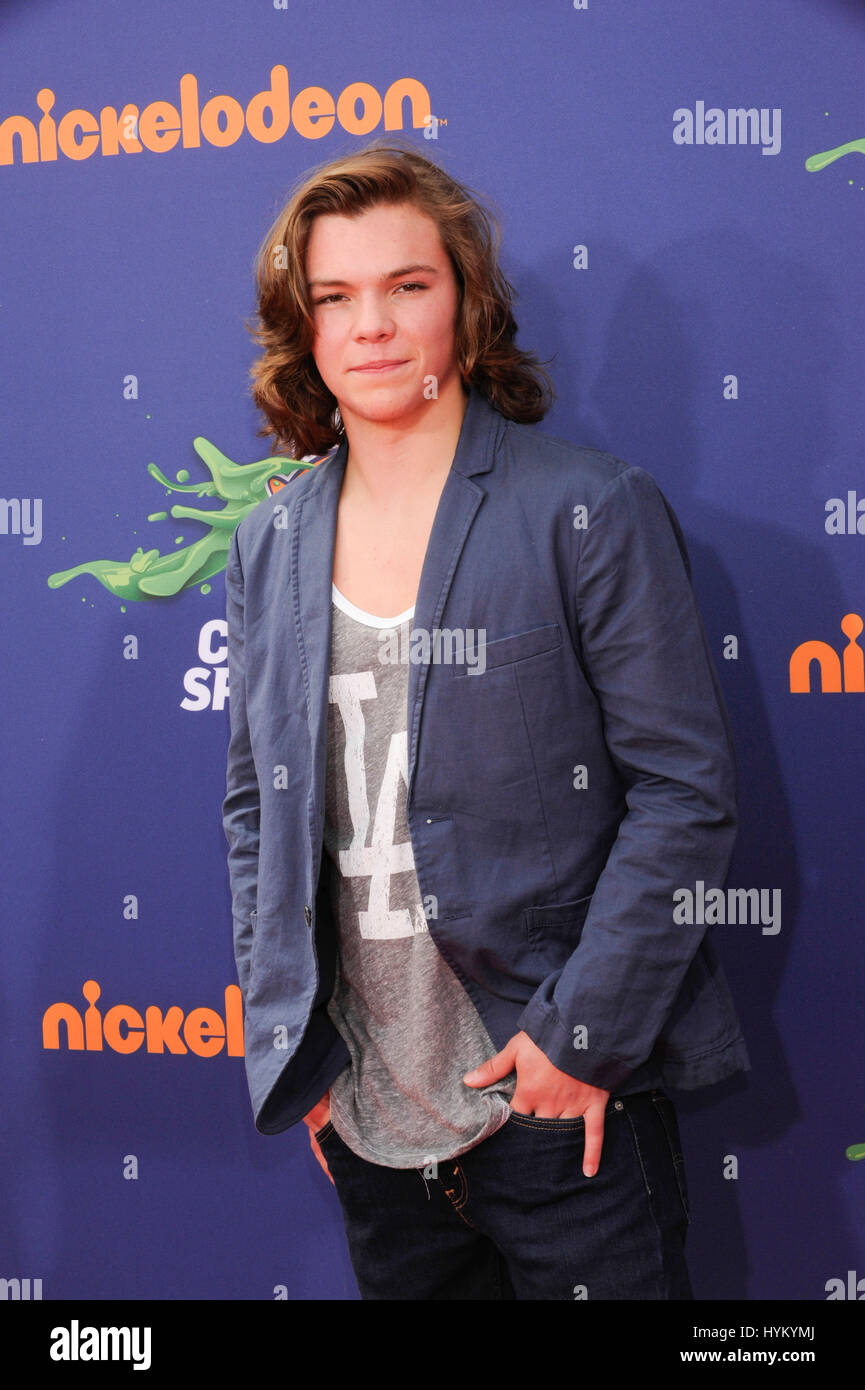 Joshua Hoffman attends the 2015 Nickelodeon Kids Choice Sports Awards