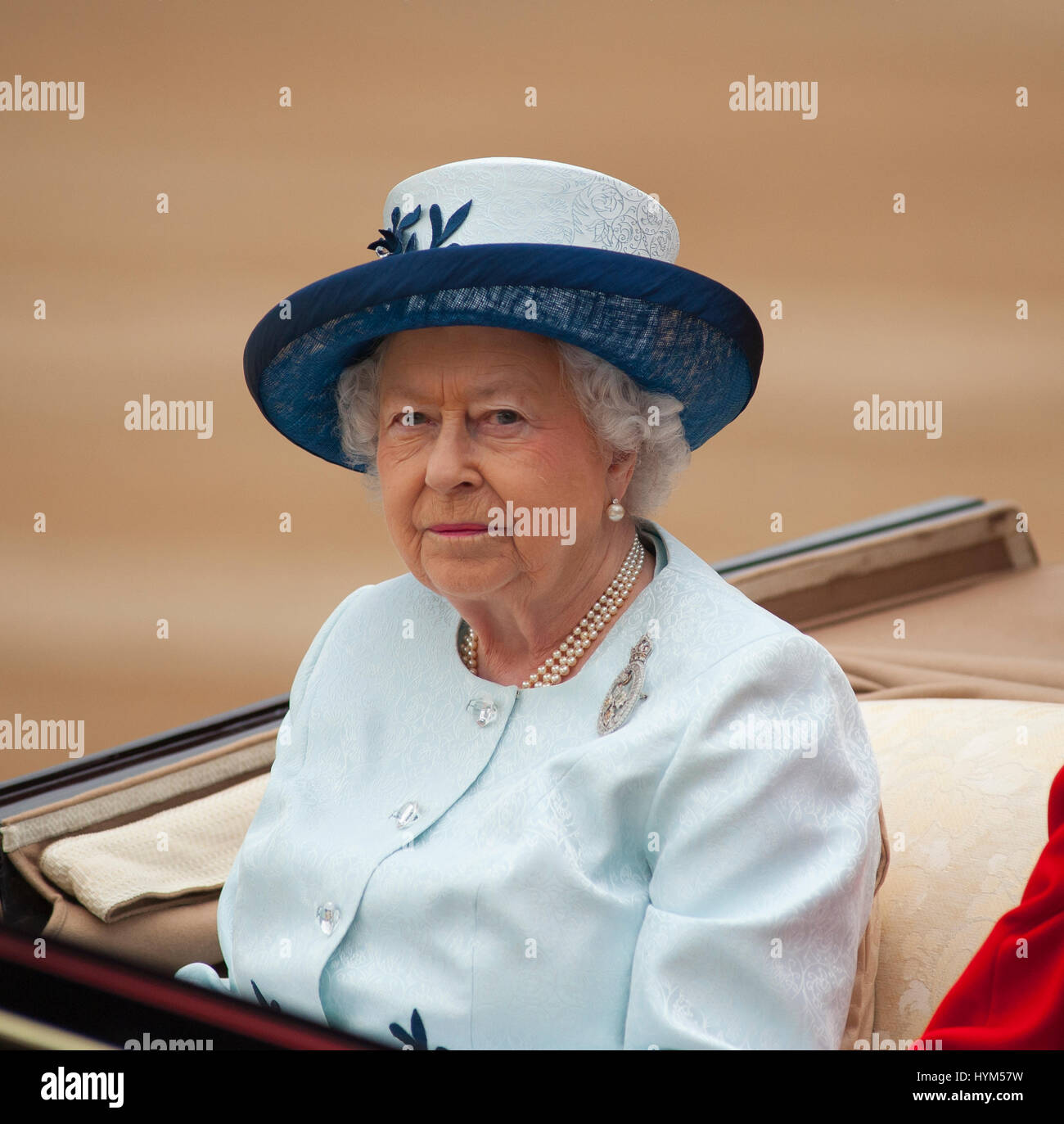 Elizabeth Ii Official Portrait High Resolution Stock Photography And Images Alamy