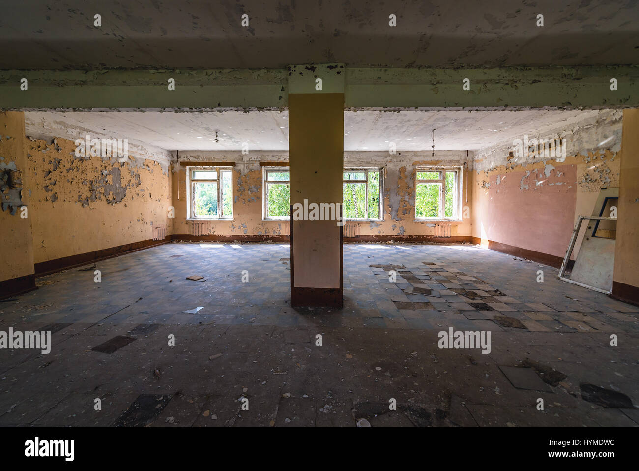Army barrack hi-res stock photography and images - Alamy