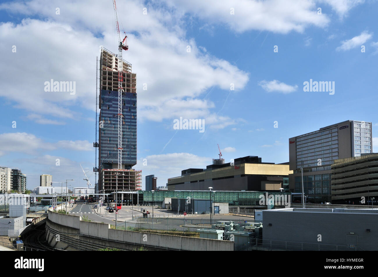 New tower block hi-res stock photography and images - Alamy