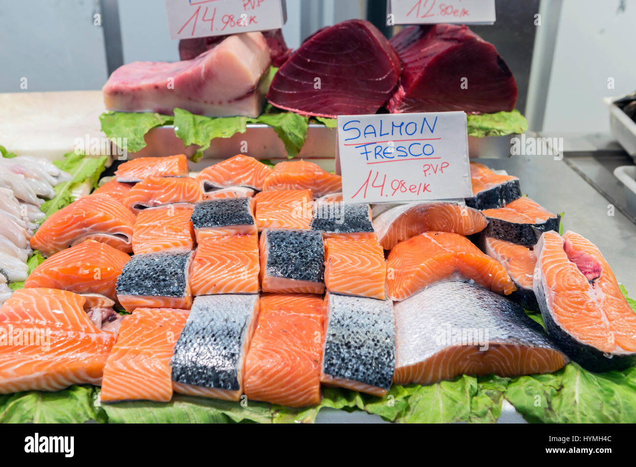 Freshly caught salmon at the fish market in Cadiz, Andalucia, Spain Stock Photo Alamy