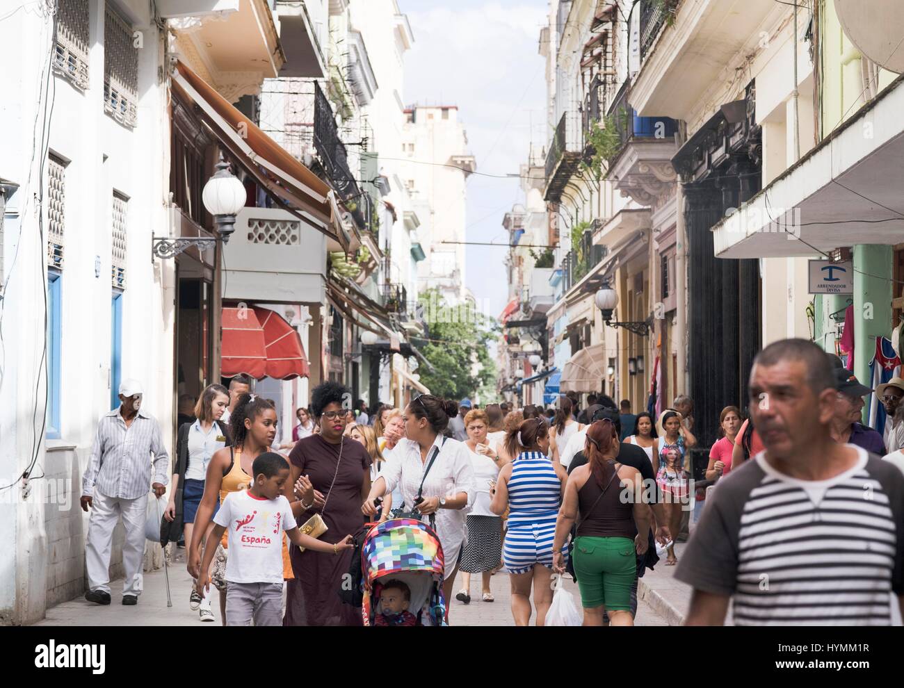 Crowded street with tourists, shoppers and local travellers at Calle Obispo (Bishop Street), Old Havana (La Habana Vieja), Cuba Stock Photo