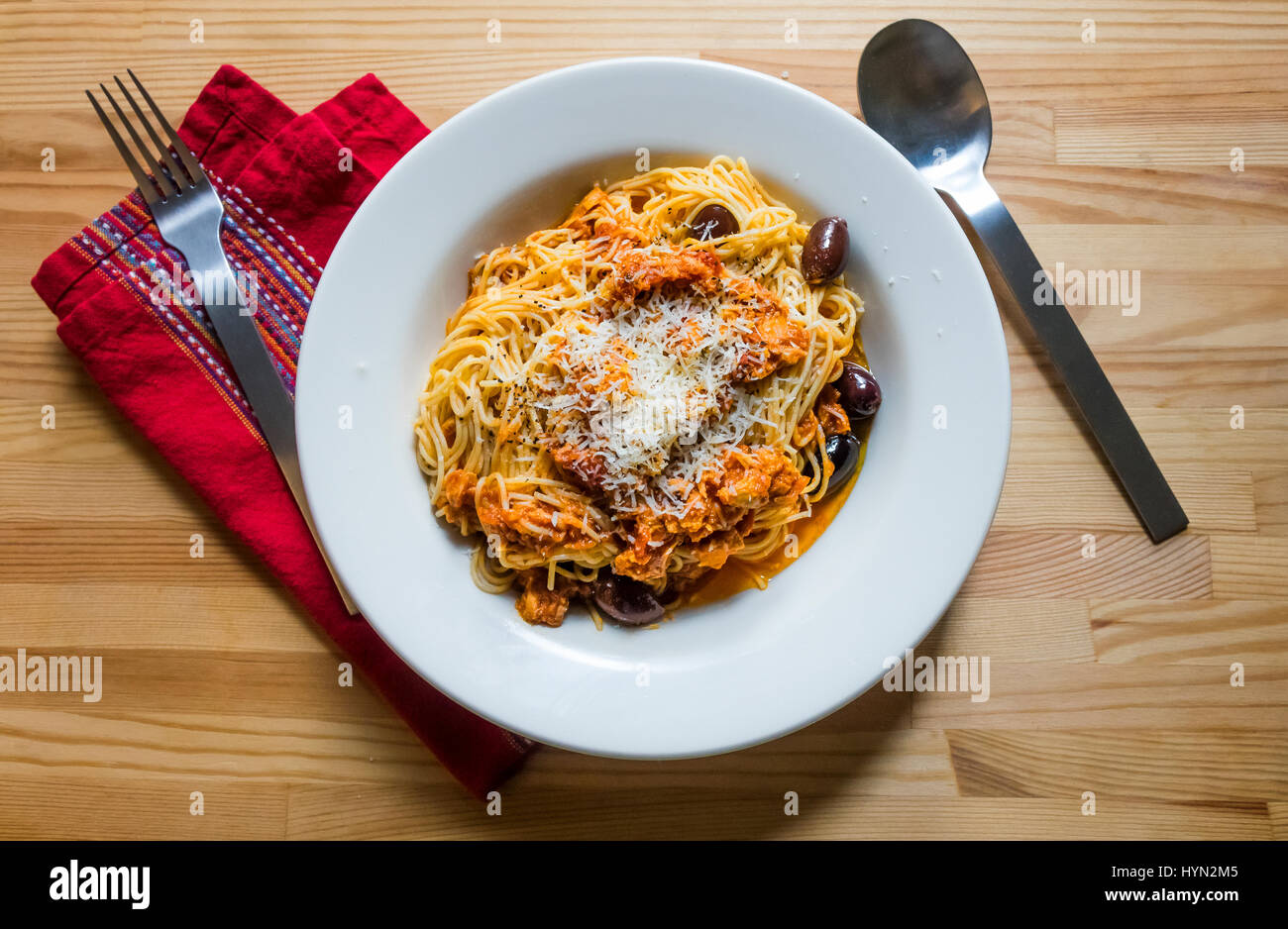Angel hair pasta with tuna, tomatoes and olives Stock Photo Alamy