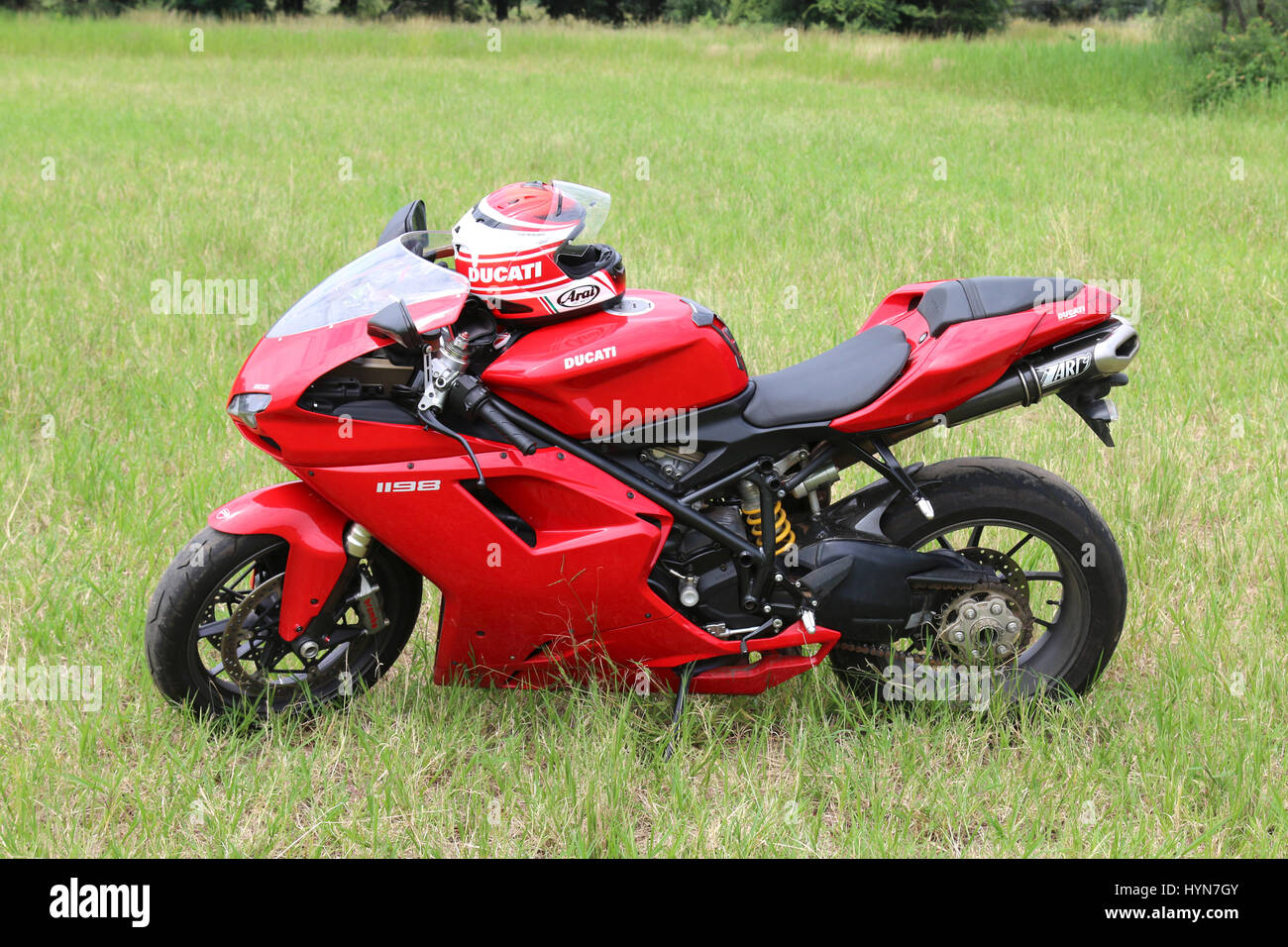 2011 ducati 1198 deals