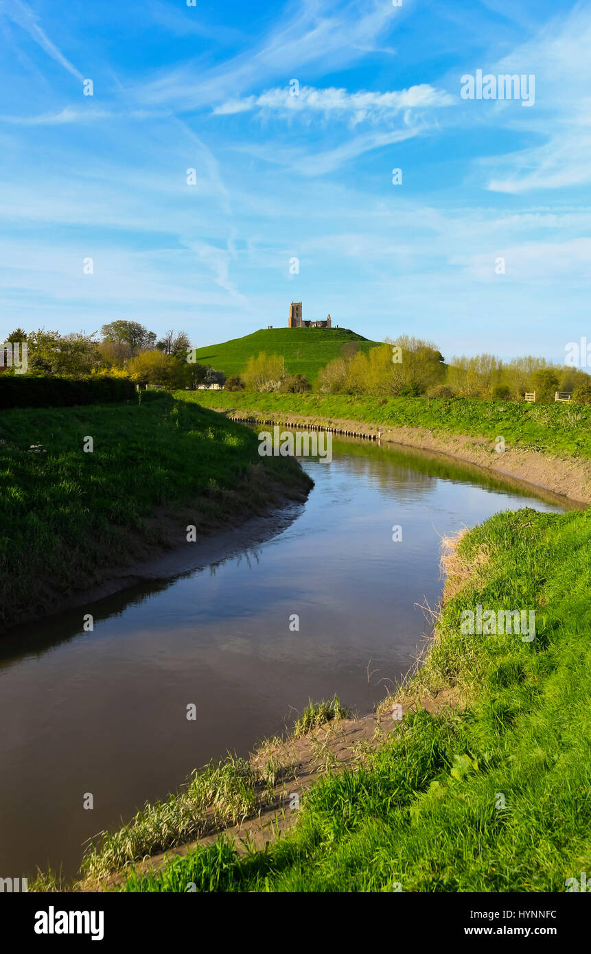 Burrowbridge, Somerset, UK. 5th April 2017. UK Weather. The view of the ...
