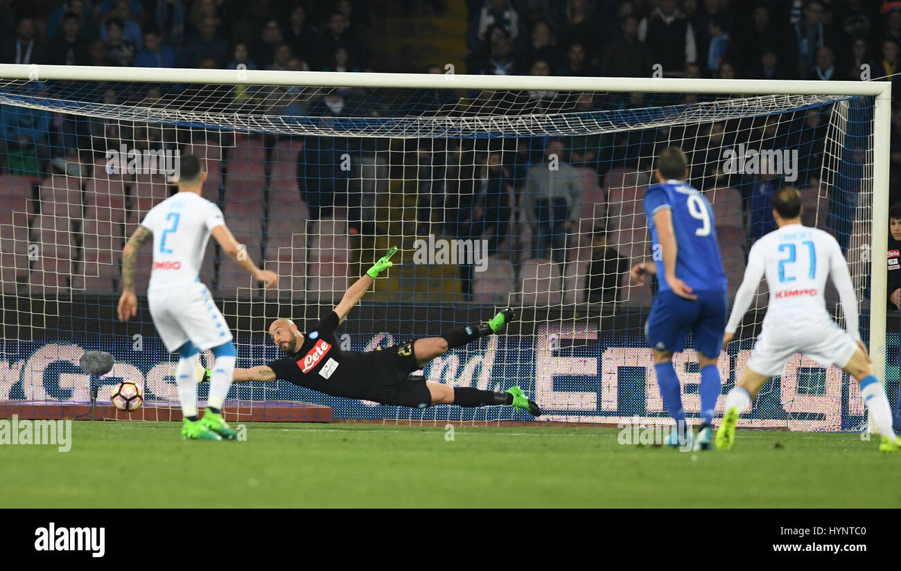 Napoli, Italy. 5th Apr, 2017. Juventus' Gonzalo Higuain scores during the Italian Cup semifinal match return-leg against Napoli in Naples, Italy, April 5, 2017. Credit: Alberto Lingria/Xinhua/Alamy Live News Stock Photo