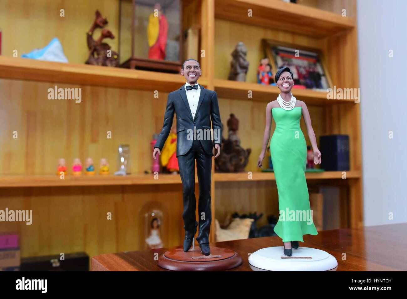 Zhengzhou, Zhengzhou, China. 5th Apr, 2017. Zhengzhou, CHINA-April 5 2017: (EDITORIAL USE ONLY. CHINA OUT) The folk artist Jia Guanghui shows his handmade clay figurine of Chinese leader Xi Jinping's wife Peng Liyuan in Zhengzhou, central China's Henan Province, April 5th, 2017. Jia has been making clay figurines for twenty years, creating vivid figurines of celebrities including Jackie Chan, Barack and Michelle Obama. Jia also made figurines of characters in Chinese classic literature works including Dream of the Red Chamber and Heroes of the Marshes. (Credit Image: © SIPA Asia via ZUMA Wir Stock Photo