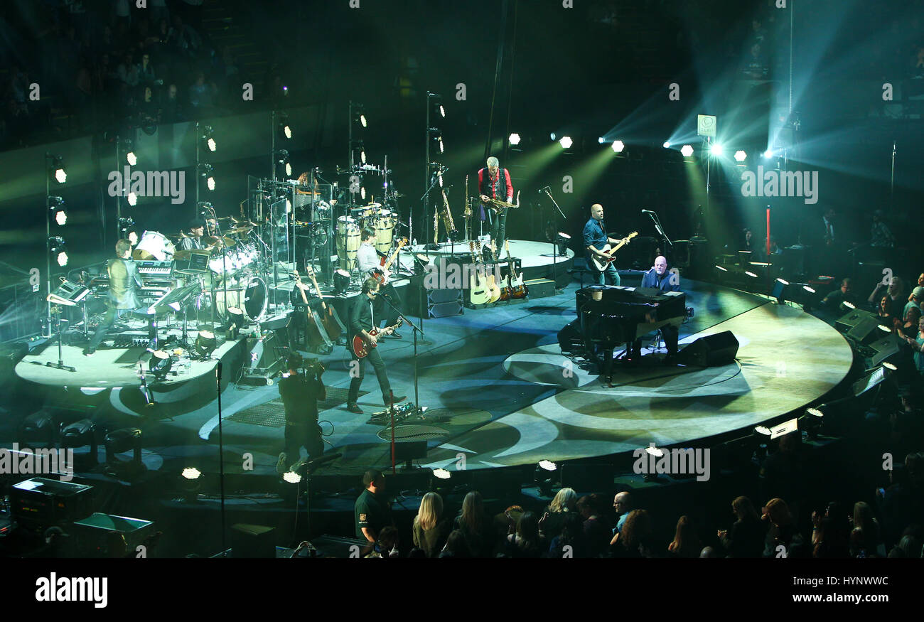 Uniondale, United States. 05th Apr, 2017. Billy Joel performs in