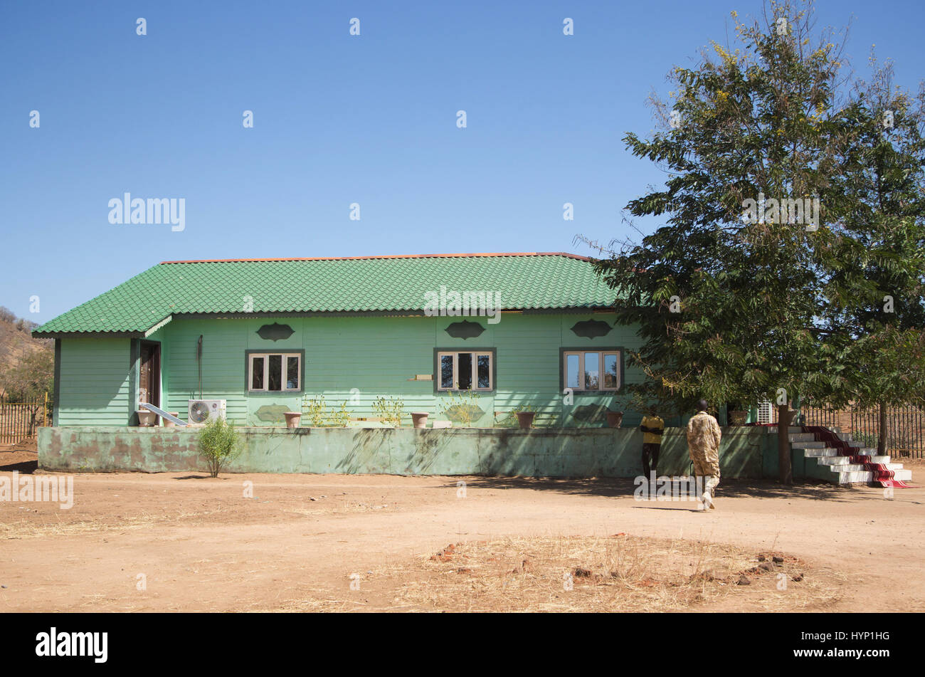 Kauda, Sudan. 21st Feb, 2017. The government building of the Sudan People's Liberation Movement-North (SPLM-N) in Kauda, Sudan, 21 February 2017. Kauda is the capital of an area in the Nuba mountains controlled by rebels from the national liberation army Sudan People's Liberation Army-North (SPLA-N). The Sudan People's Liberation Movement-North is its political arm. Photo: Laura Wagenknecht/dpa/Alamy Live News Stock Photo