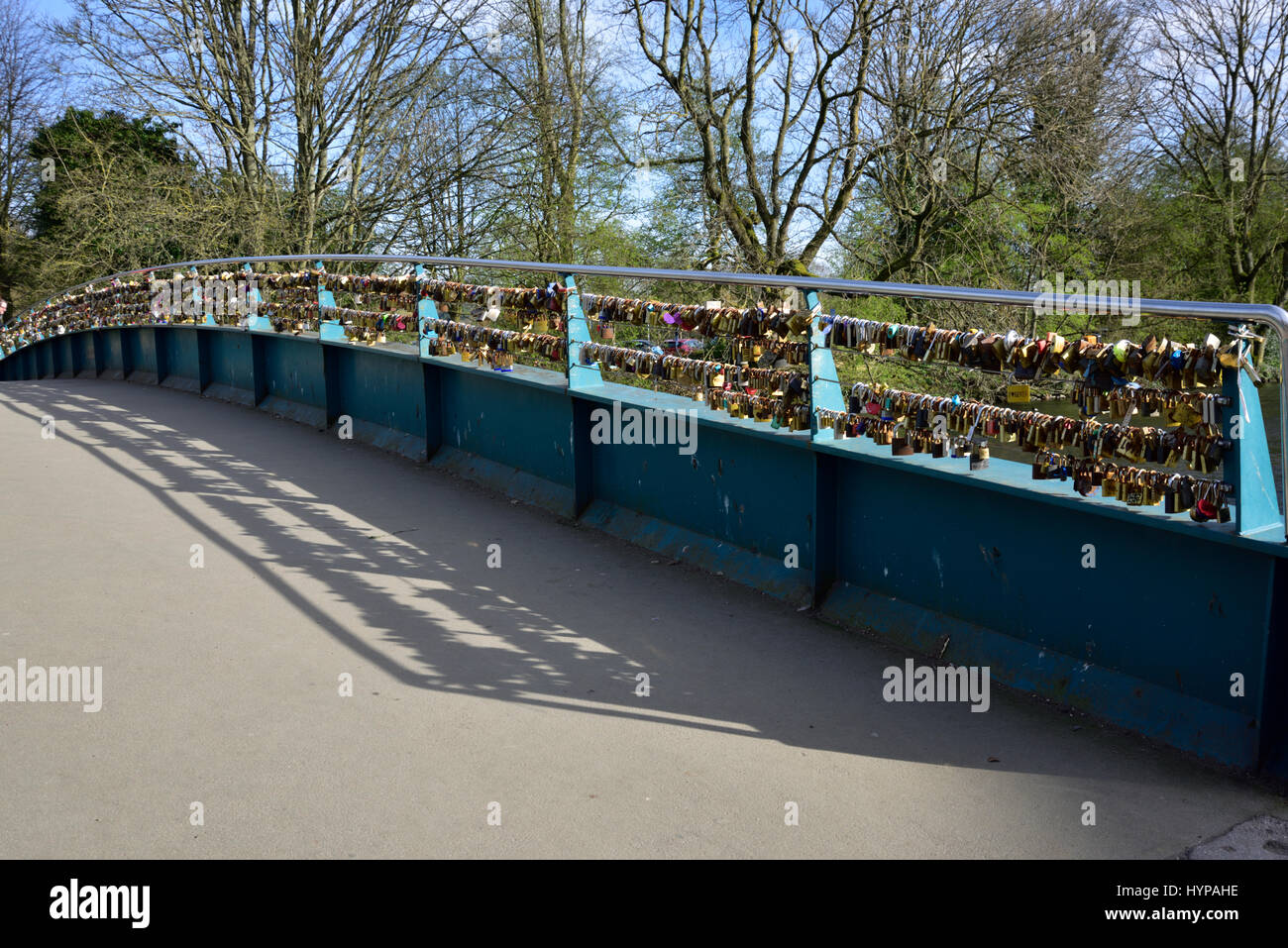 Love Locks,Bakewell bridge, Derbyshire Stock Photo Alamy