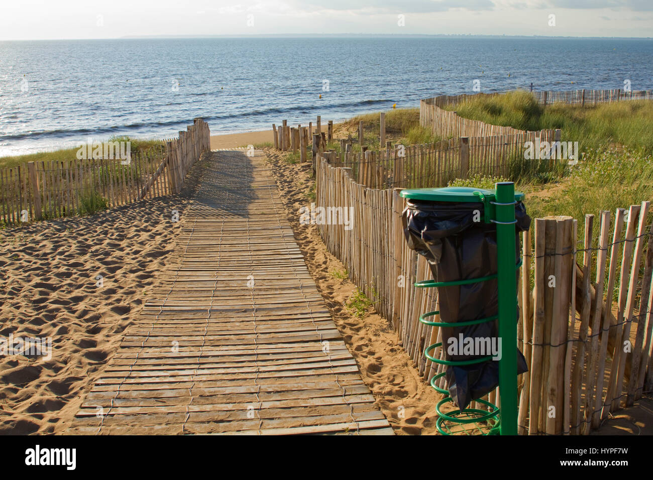 France, North-Western France, Saint-Michel-Chef-Chef, Tharon-plage, access to the beach, dustbin Stock Photo
