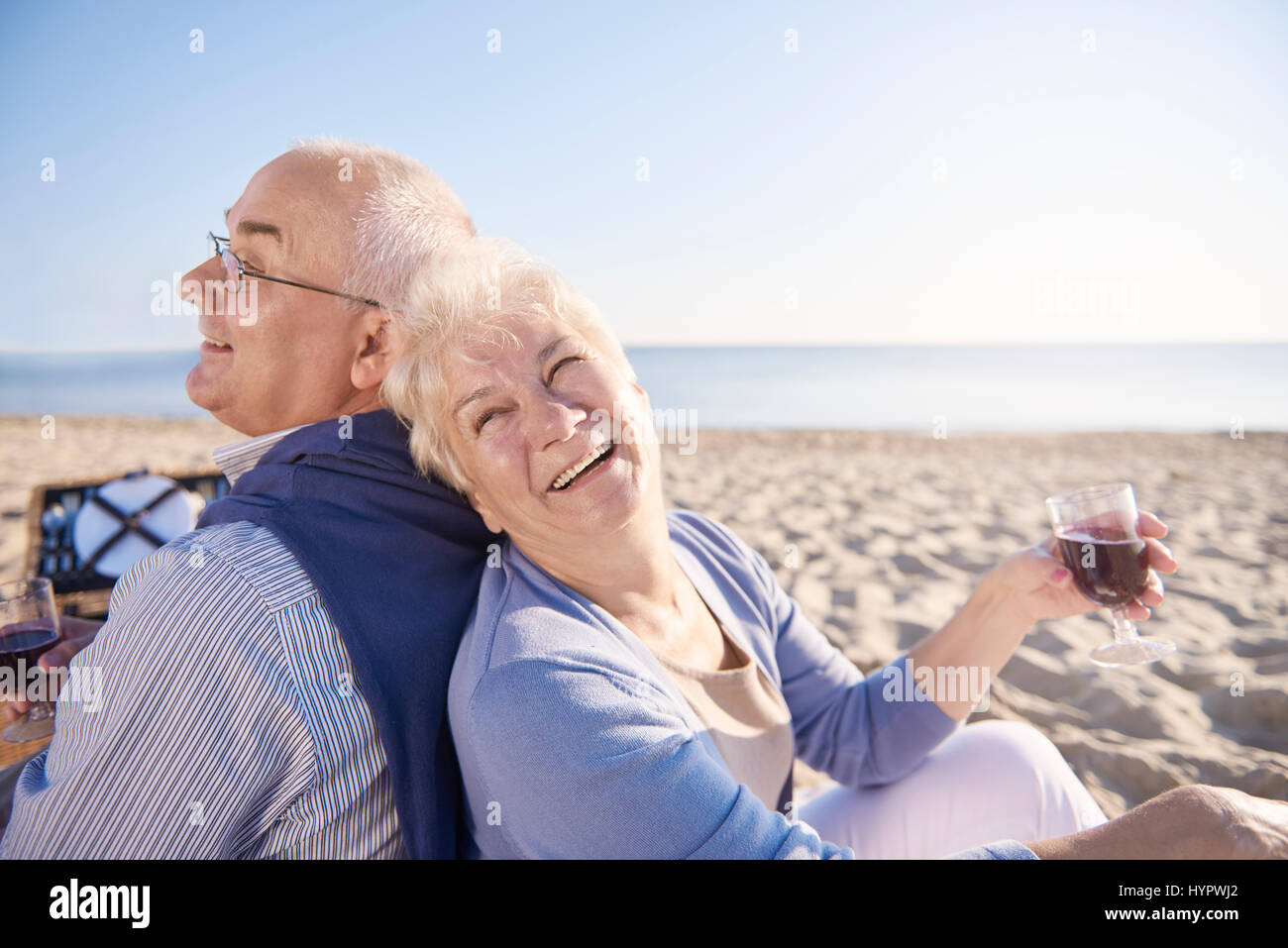 Drunk man and woman hires stock photography and images Alamy