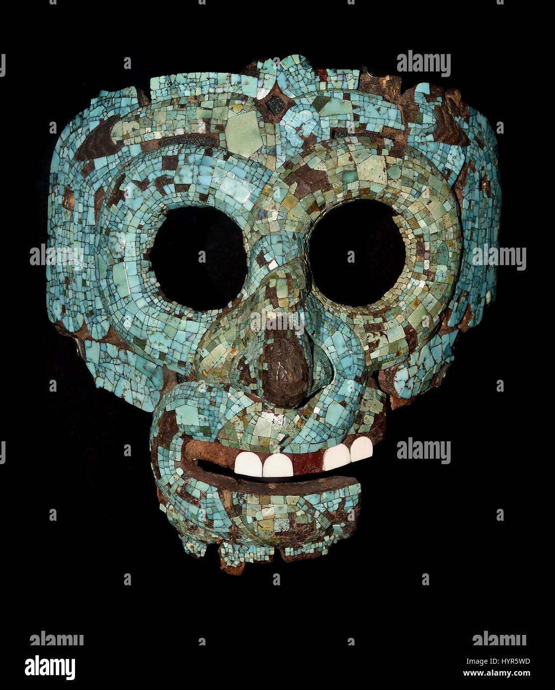 • Serpent mask of Tlaloc, in the form of two intertwined and looped serpents worked in contrasting colours of turquoise mosaic Mixtec Aztec 1400-1521 Mexico (The mask is associated - feather serpent Quetzalcoatl ) The Mayans - Maya civilization was a Mesoamerican civilization in Yucatán  Mexico and Belize in Central America ( 2600 BC - 1500 AD ) Pre Columbian American Stock Photo
