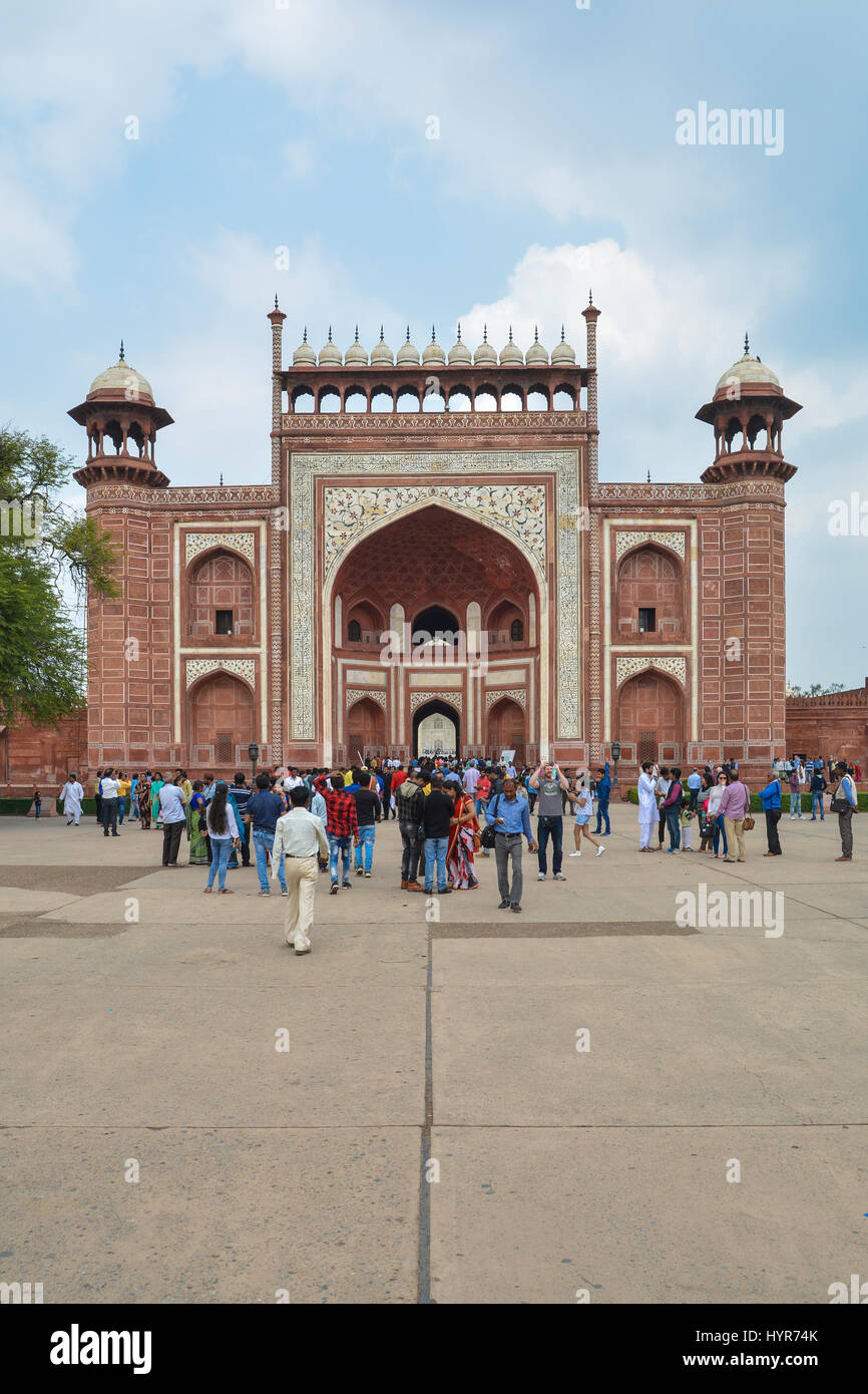 The Great Gate (Darwaza-iRauza) at the Taj Mahal, Agra, India Stock Photo