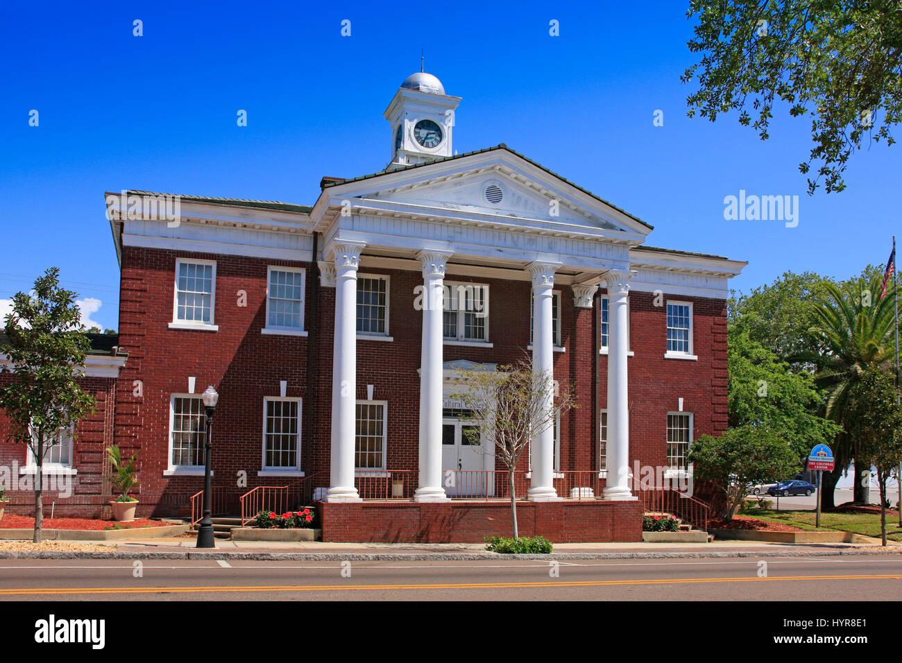 Downtown Tarpon Springs High Resolution Stock Photography And Images Alamy