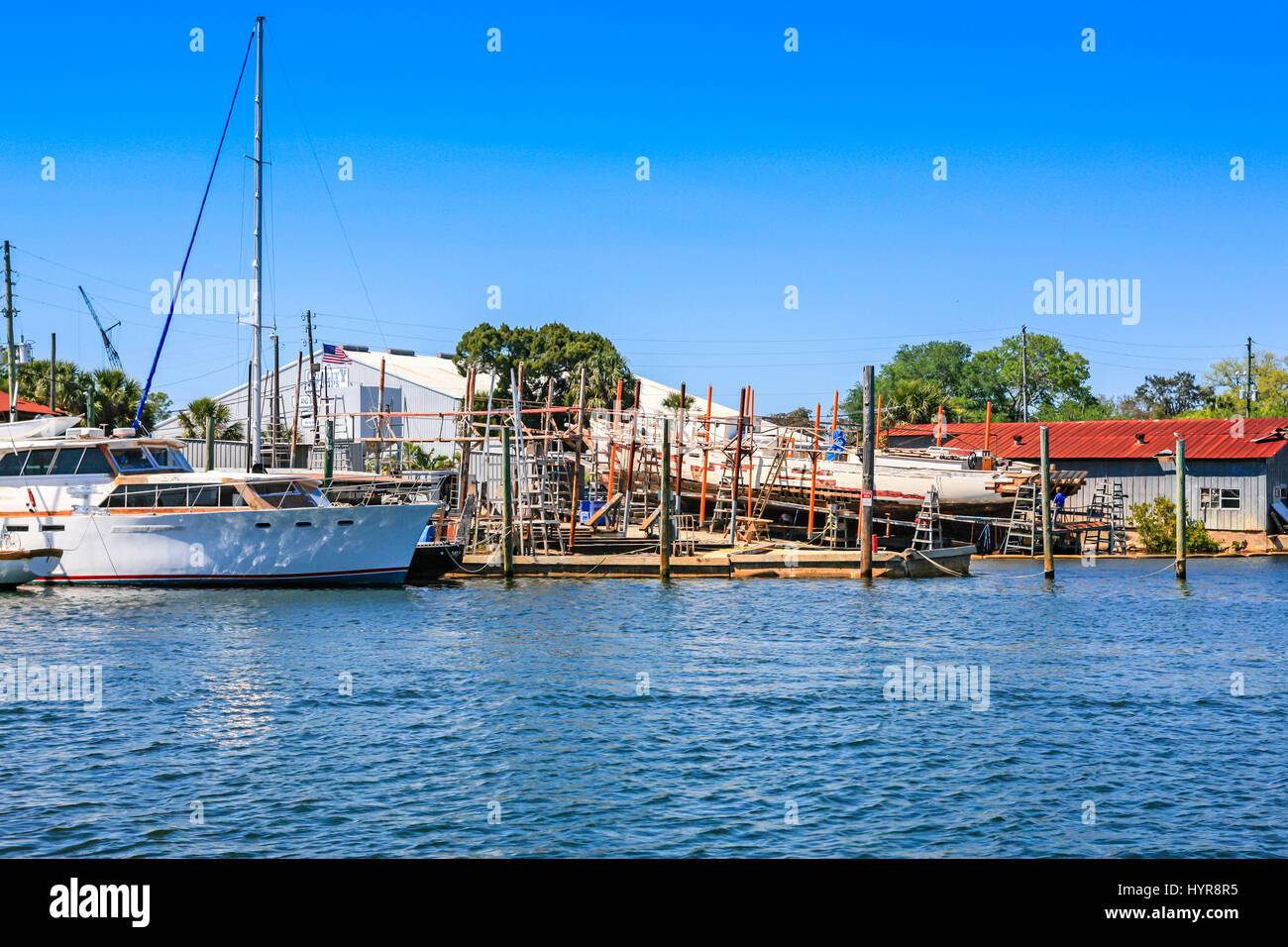 The historic Sponge Docks at Tarpon Springs, Florida Stock Photo - Alamy