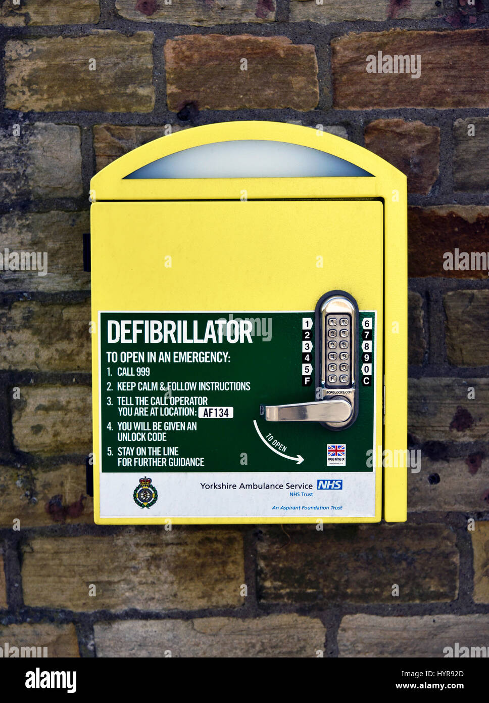 Yorkshire Ambulance Service NHS Defibrillator. Pennine Way, Hortonin