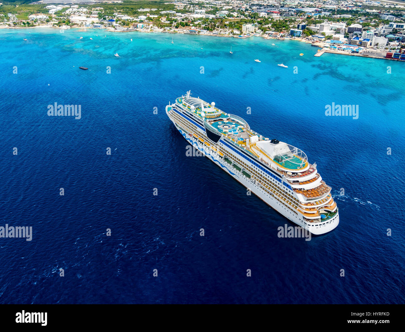 Cruise ship at Georgetown, George Town, Grand Cayman, Caribbean, Cayman Islands Stock Photo