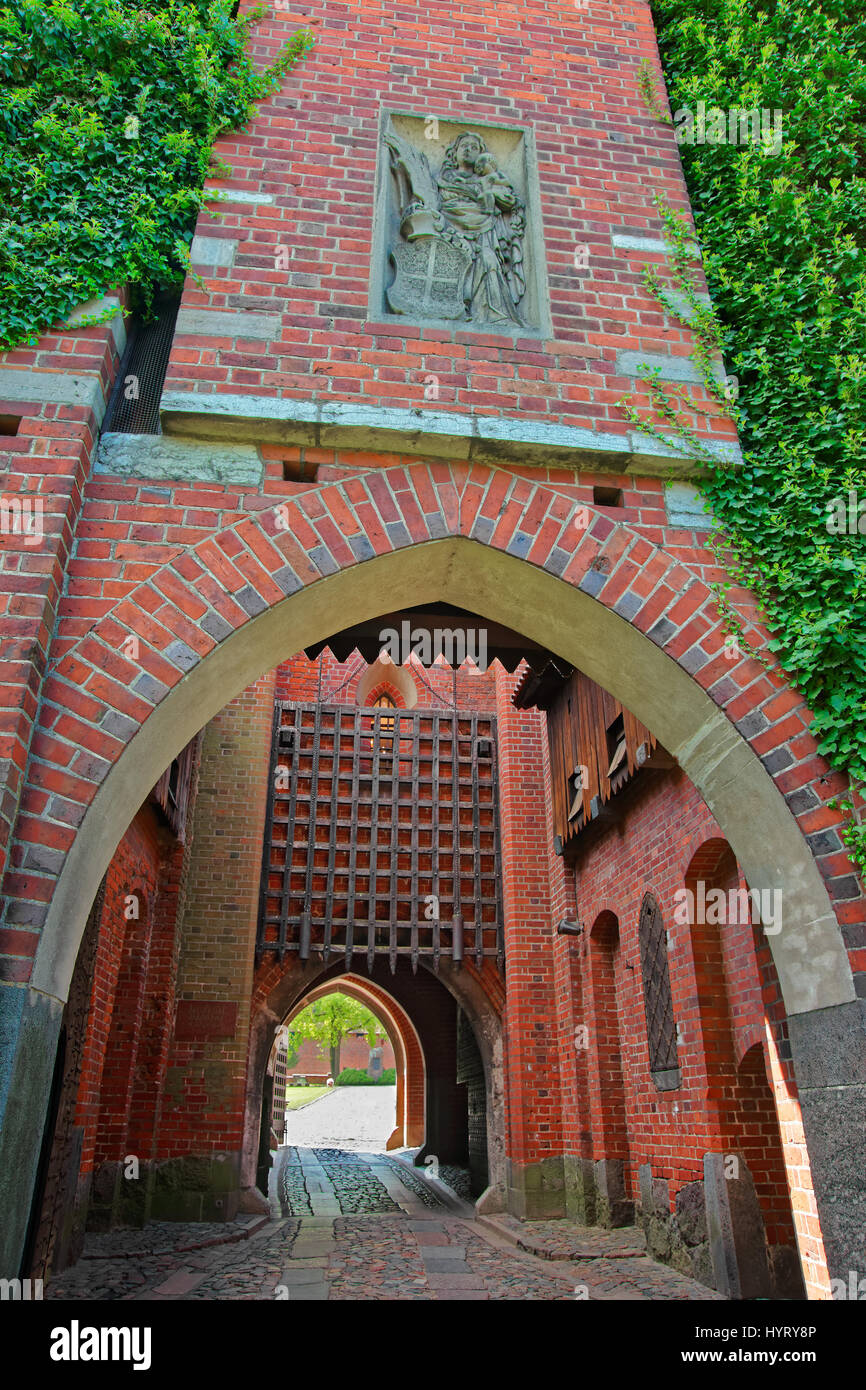 Entrance gate malbork castle called hires stock photography and images