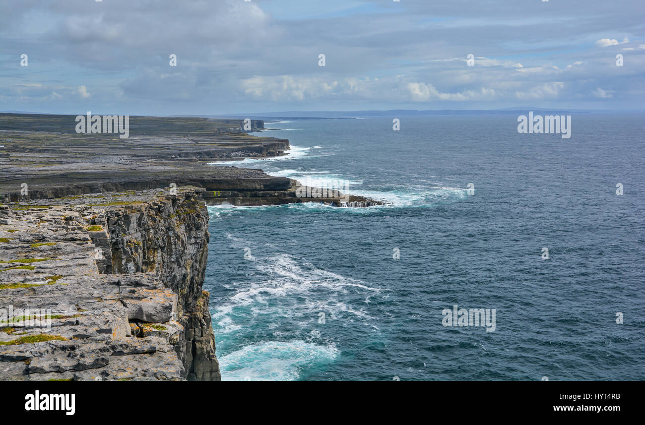 Coast aran islands hi-res stock photography and images - Alamy
