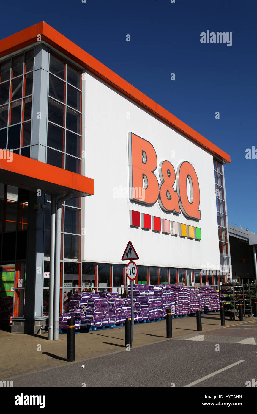 Southend, Essex, 25 March 2017 - B&Q DIY store Stock Photo - Alamy