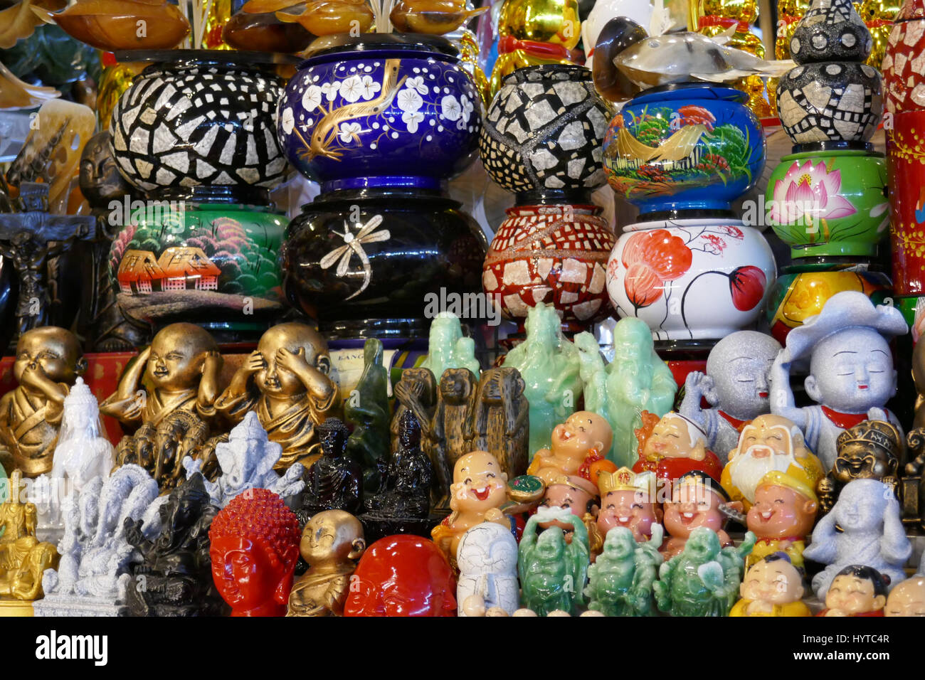 Souvenir shop, Ho Chi Minh City market, Vietnam Stock Photo - Alamy