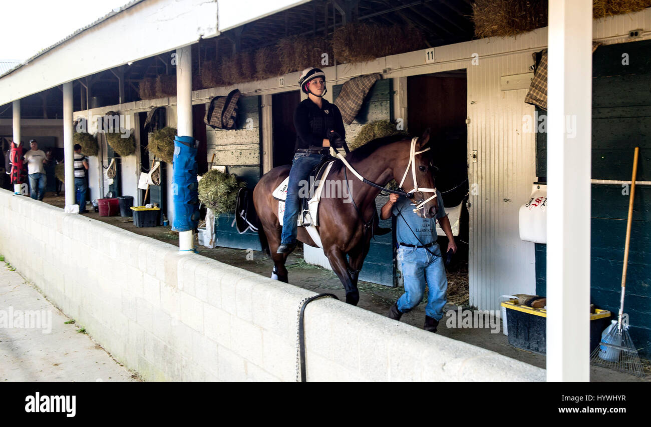 Joe Sharp Racing Lexington, Kentucky, USA. 26th Apr, 2017. CHELSEA HEERY, recipient of a ...