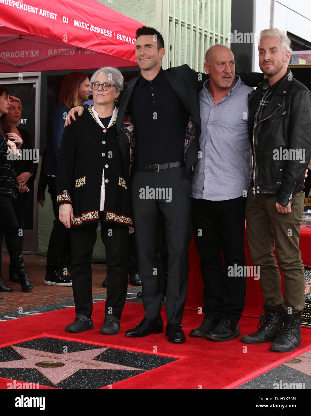 Mom adam levine dad brother hi res stock photography and images Alamy