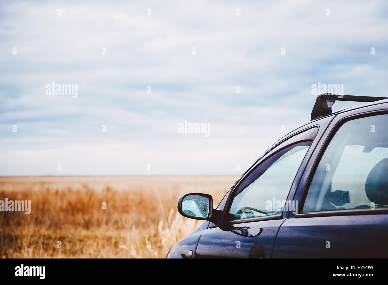Car parked field sky car hi-res stock photography and images - Alamy