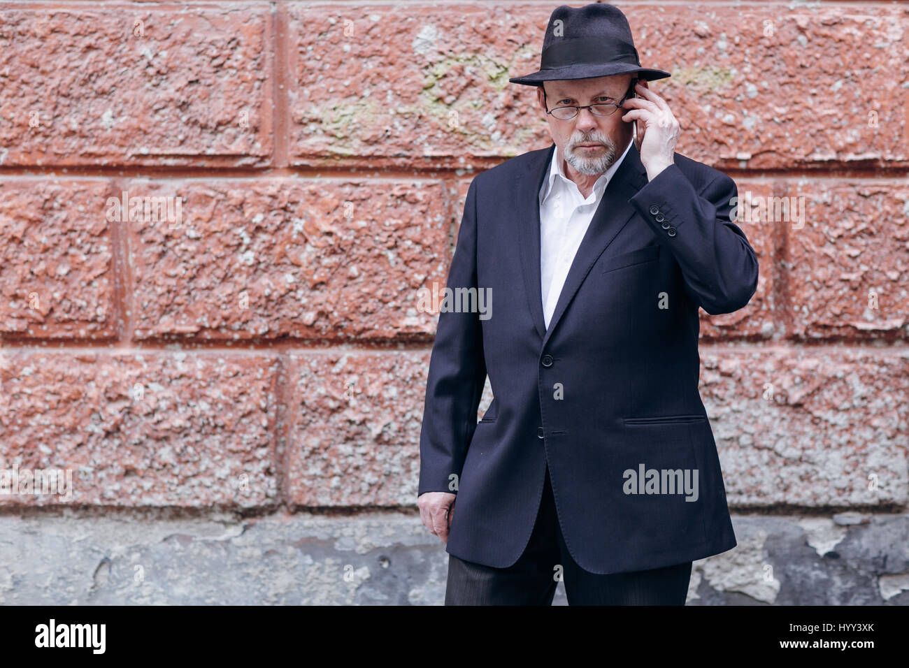 Businessman talk old man hi-res stock photography and images - Alamy