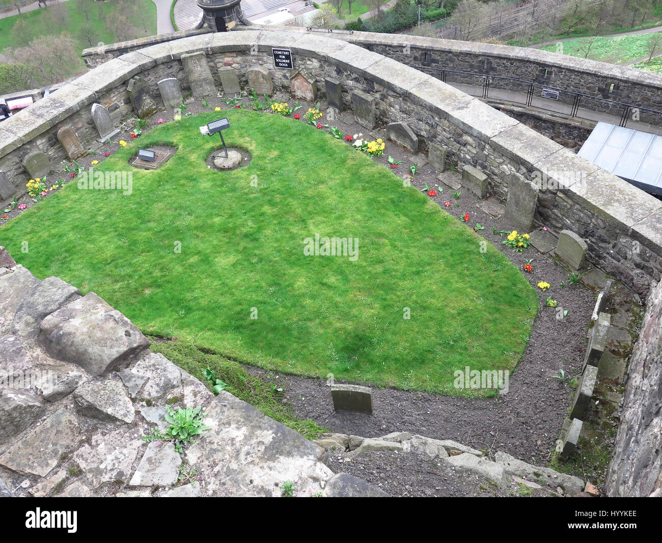 Dog cemetery Edinburgh Castle Stock Photo Alamy