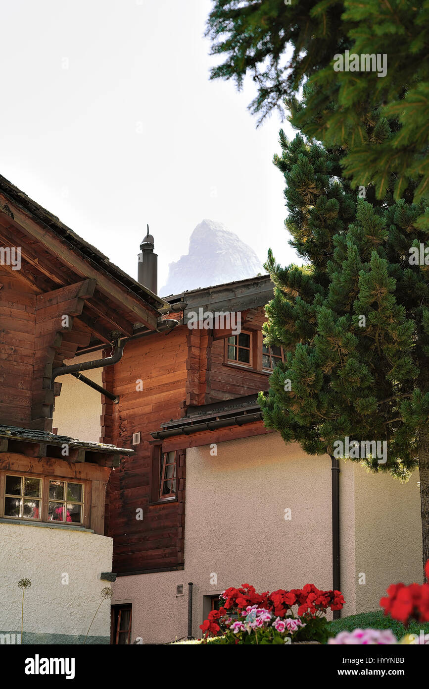 Traditional Swiss Chalet in Zermatt with Matterhorn, Switzerland in ...
