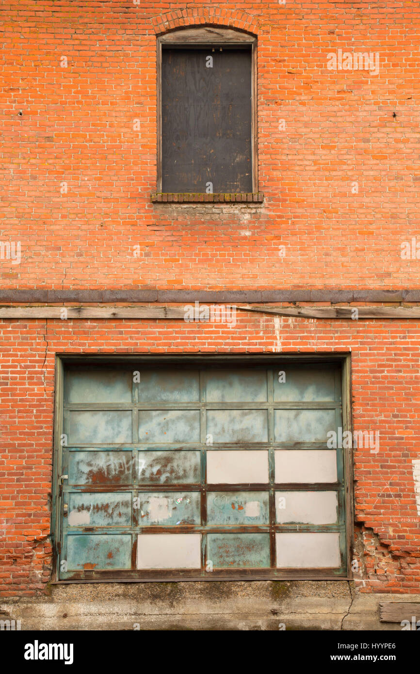 Worn Alley Door Stock Photos Worn Alley Door Stock Images Alamy