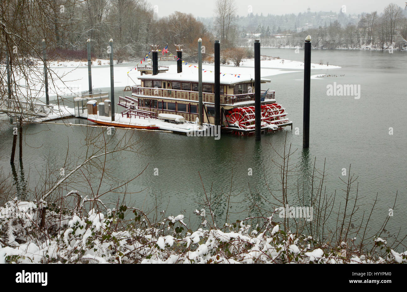 Willamette Queen sternwheeler, Riverfront Park, Salem, Oregon Stock Photo